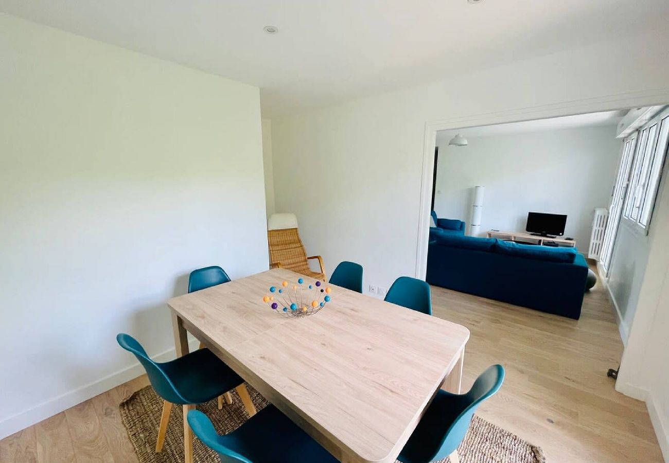 Apartment in La Rochelle - Le Cordeliers Confort - Parking Wifi 