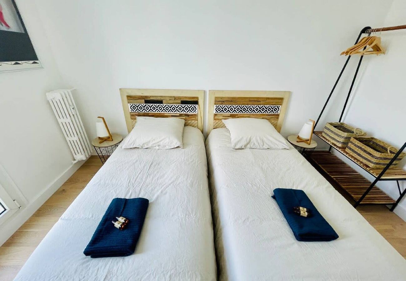 Apartment in La Rochelle - Le Cordeliers Confort - Parking Wifi 