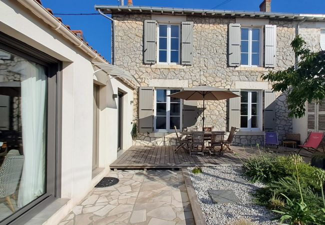 House in La Rochelle - L'Armada, proche gare et centre, LR139
