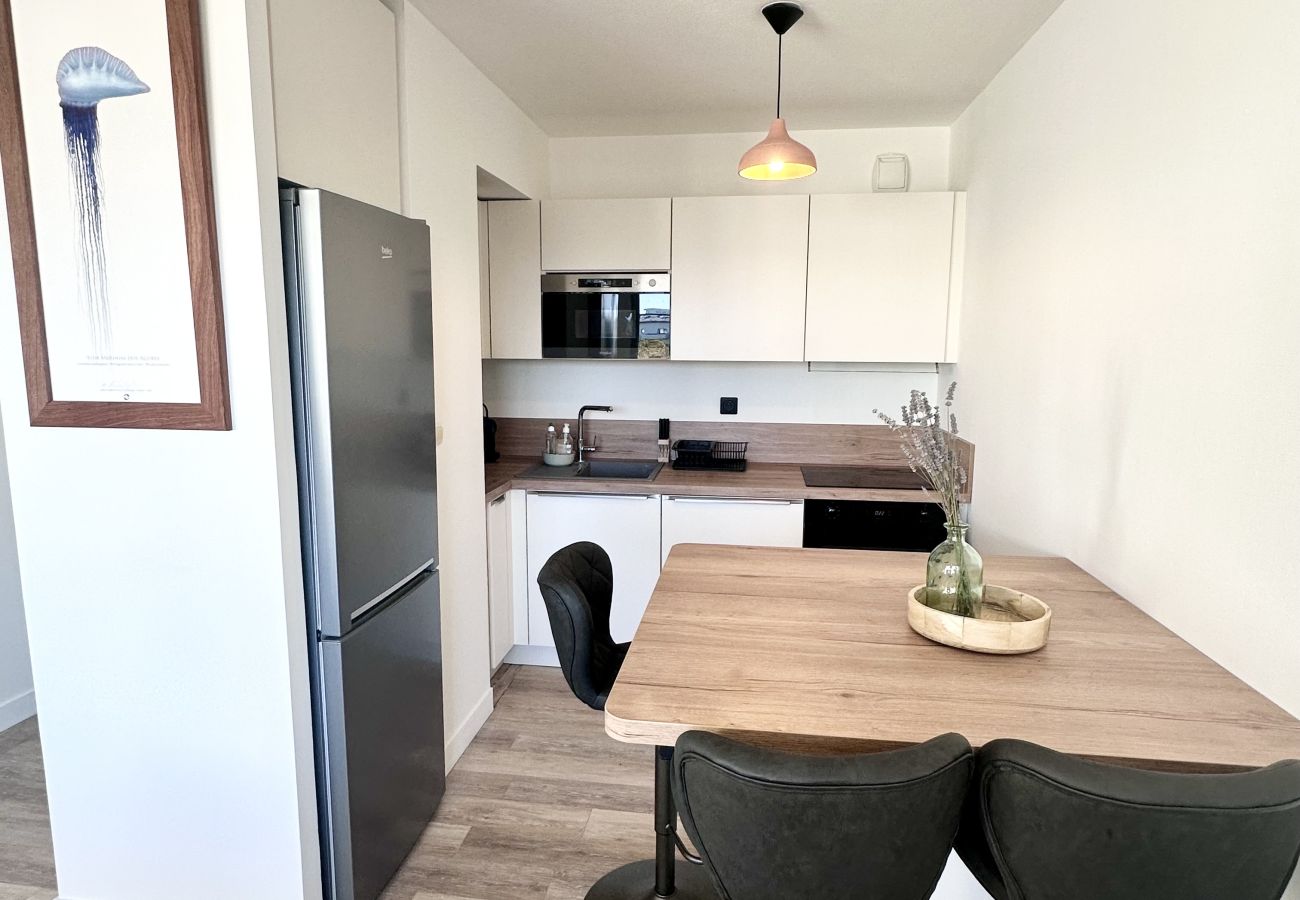 Apartment in La Rochelle - Le Morvan, proche mer, LR140