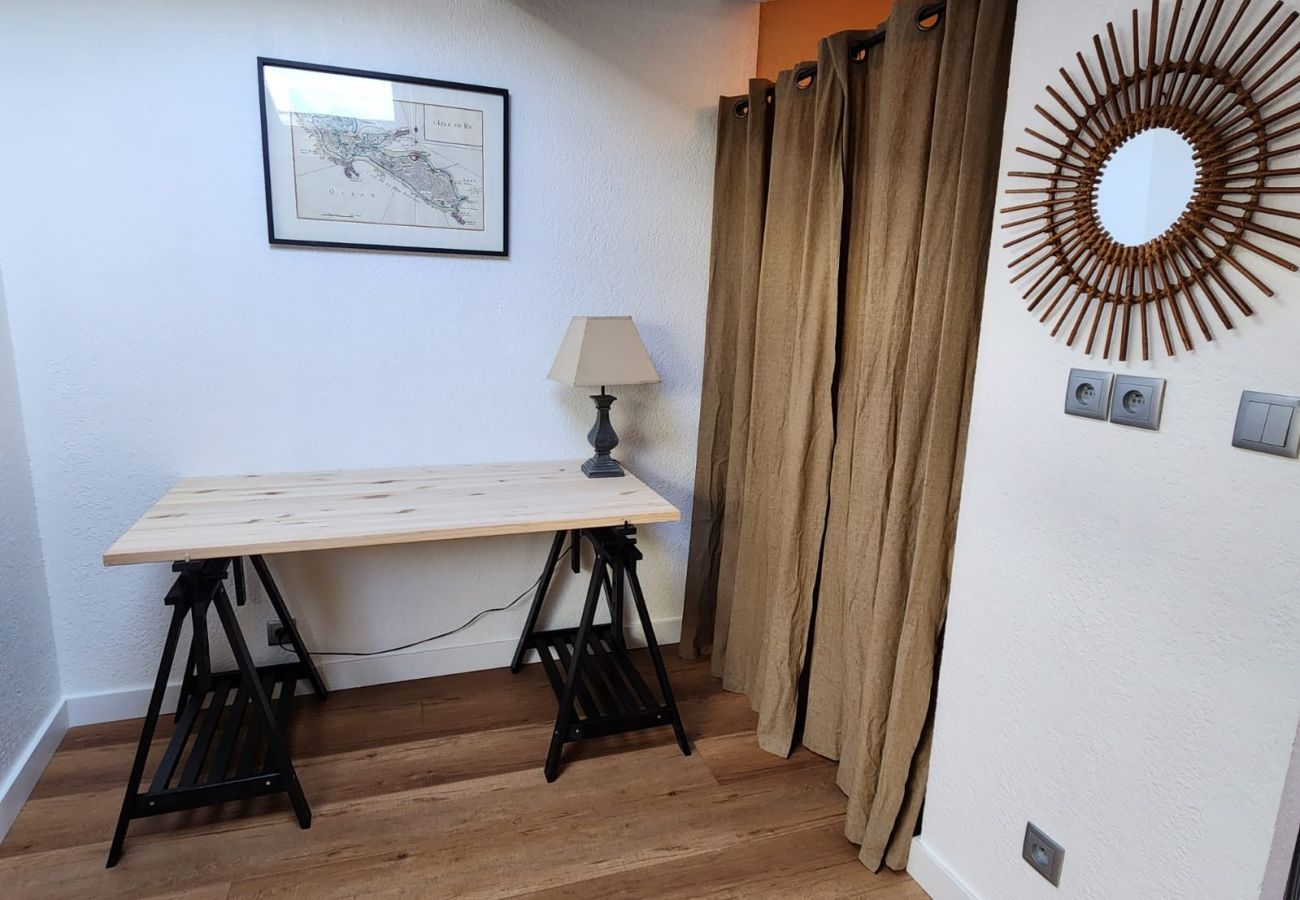 Apartment in La Rochelle - Au coeur de ville de la rochelle, appartement pour 4