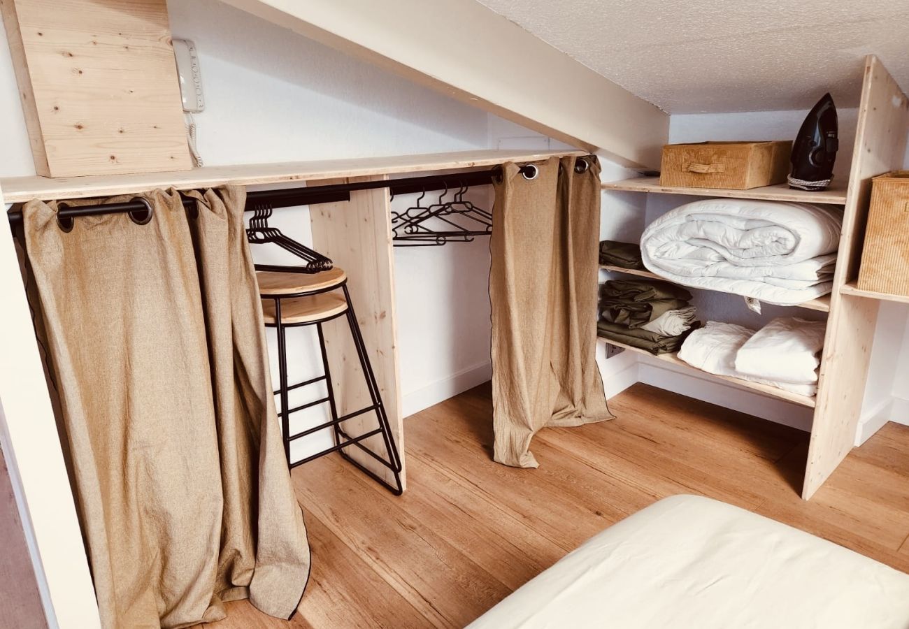 Apartment in La Rochelle - Au coeur de ville de la rochelle, appartement pour 4