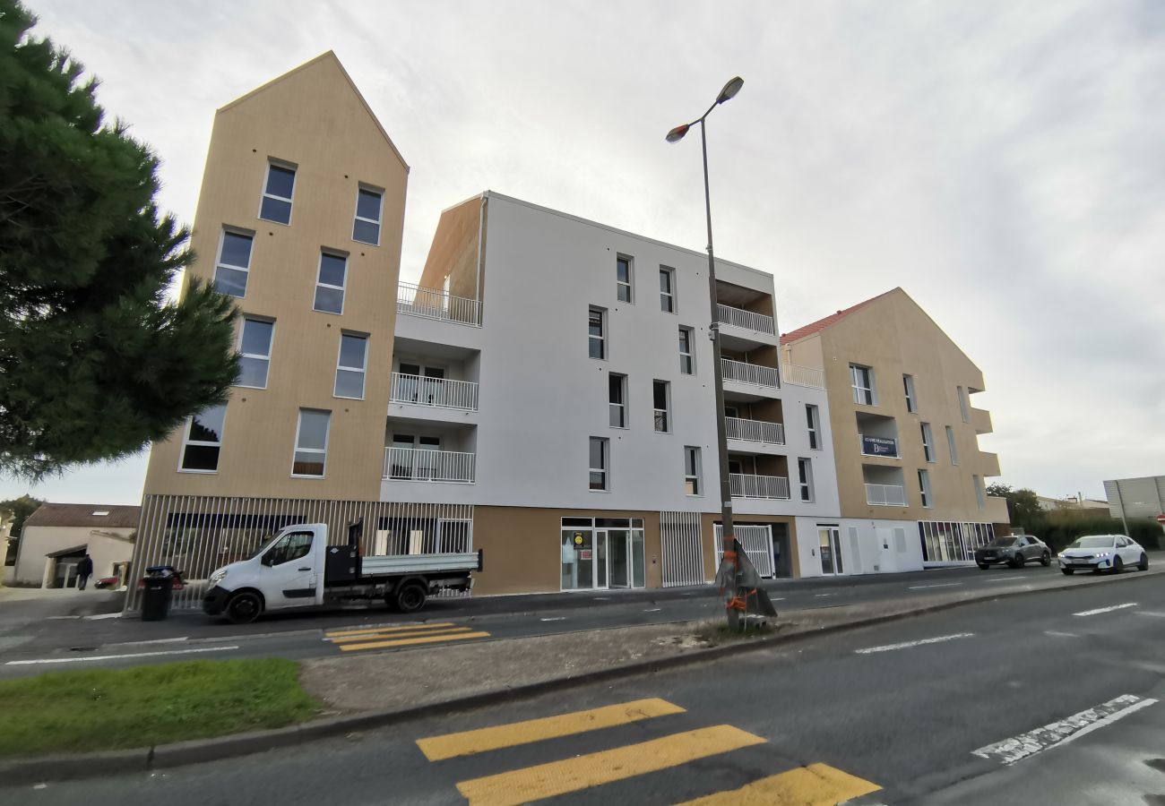 Apartment in Aytré - Le commandant Lisiack