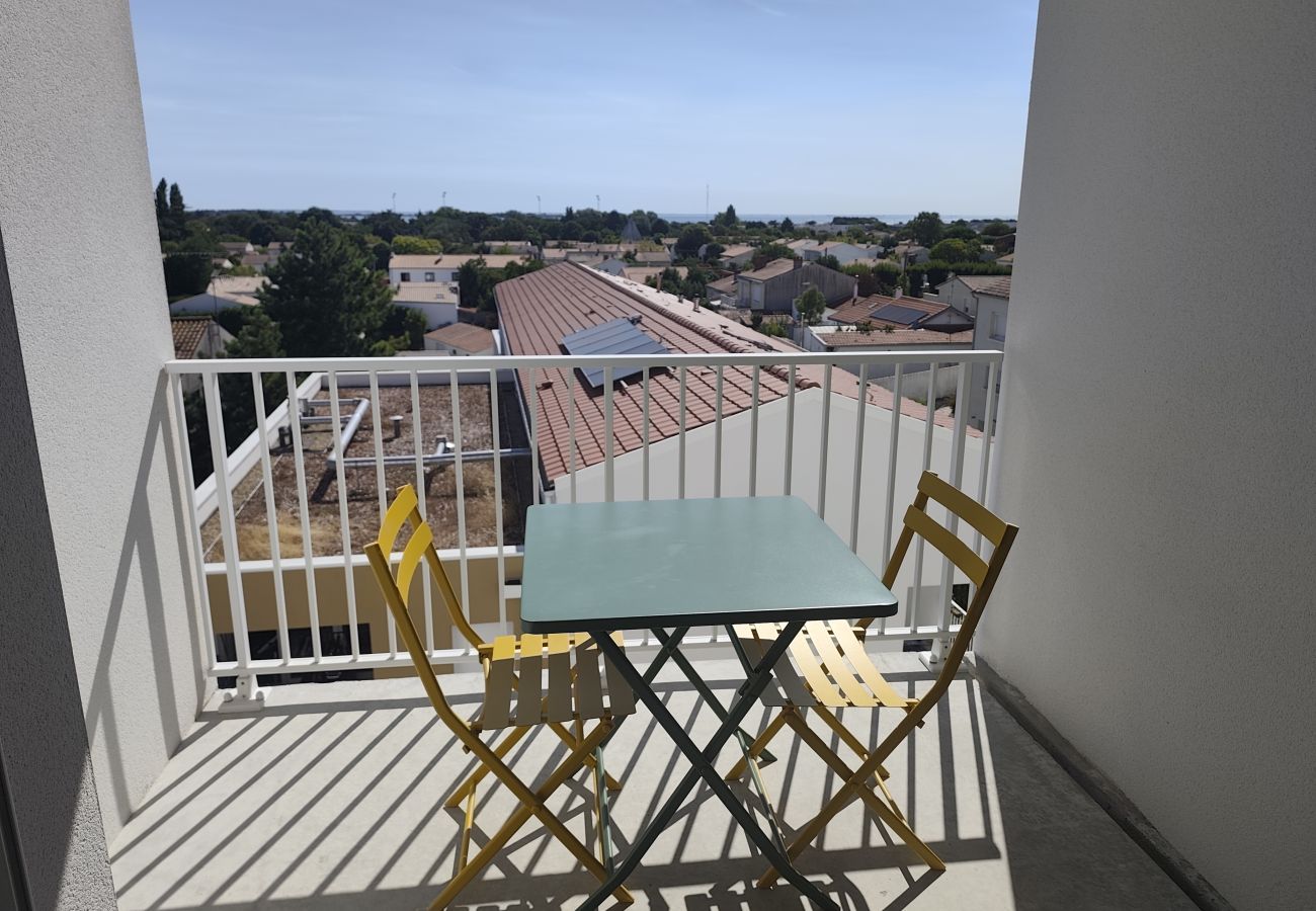 Apartment in Aytré - Le commandant Lisiack