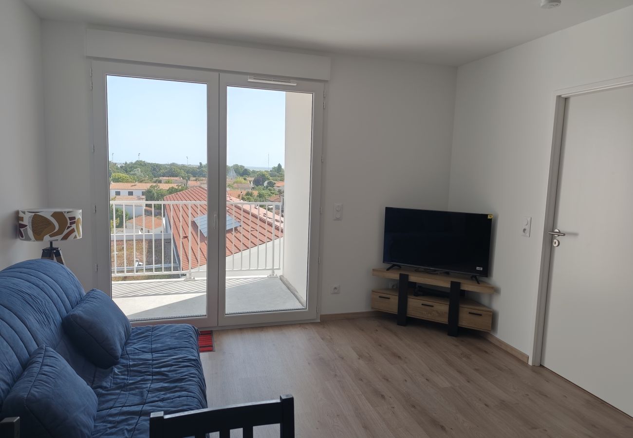 Apartment in Aytré - Le commandant Lisiack
