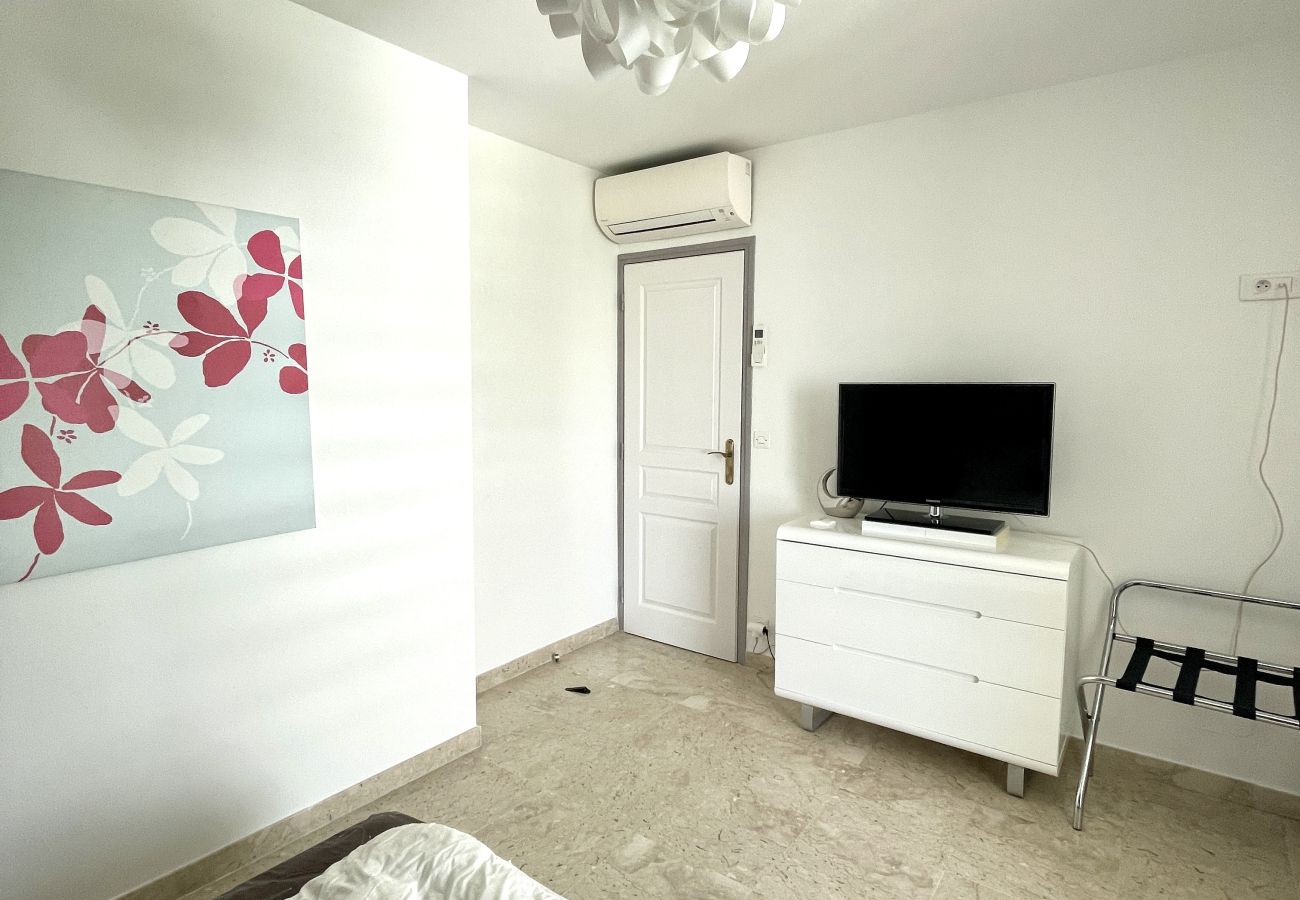 Apartment in La Grande-Motte - Résidence avec piscine, t4 pour 6 N113