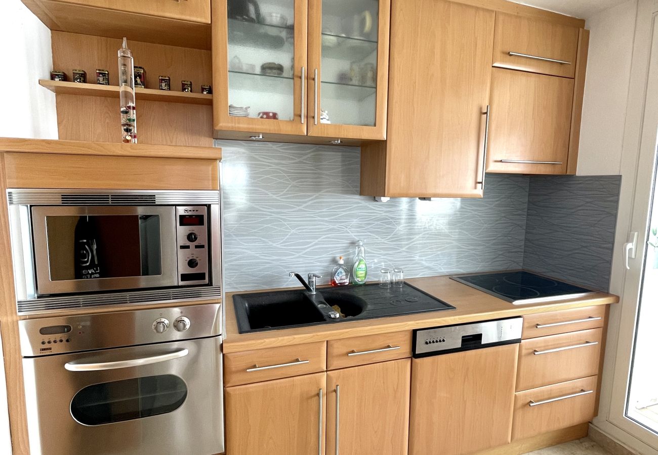 Apartment in La Grande-Motte - Résidence avec piscine, t4 pour 6 N113