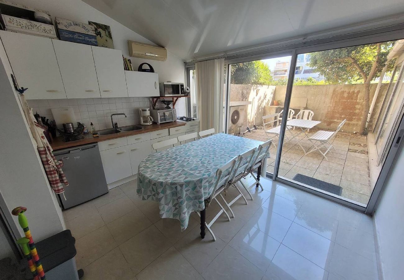 Apartment in La Grande-Motte - Au centre de la Grande Motte, t3 pour 5 N24