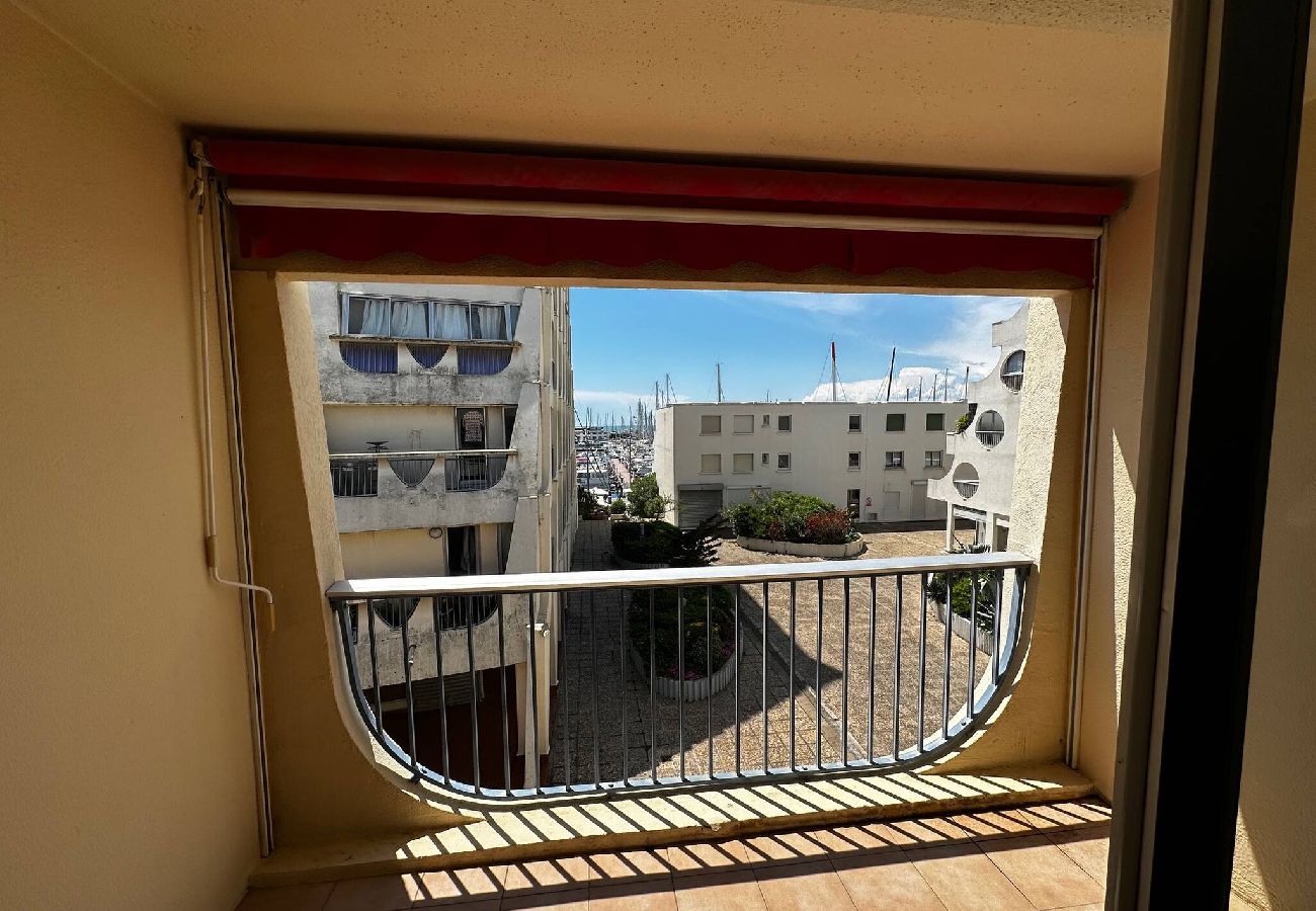 Studio in La Grande-Motte - Coeur de ville, studio avec parking N73 