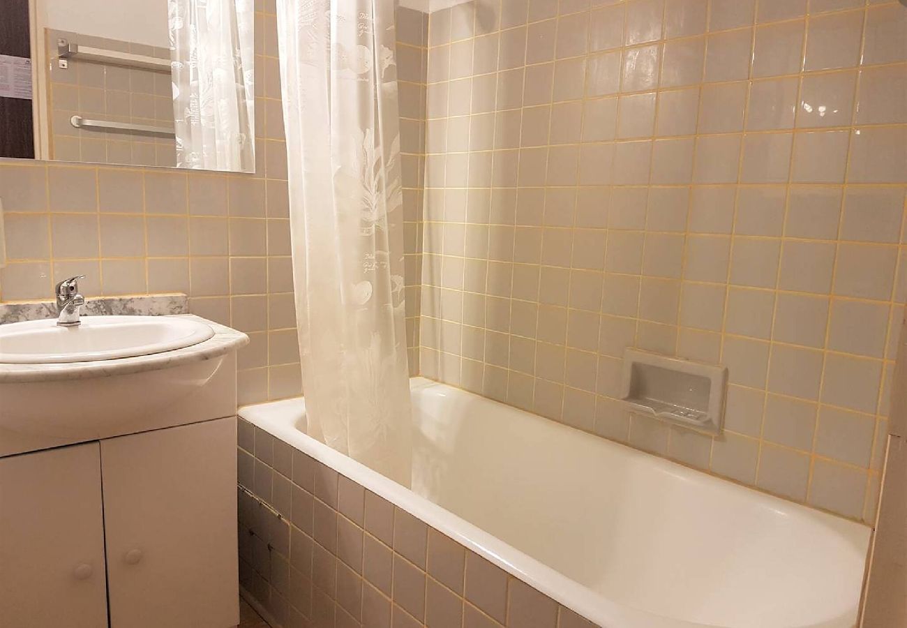 Apartment in La Grande-Motte - Coeur de ville, t2 pour 4 N13 