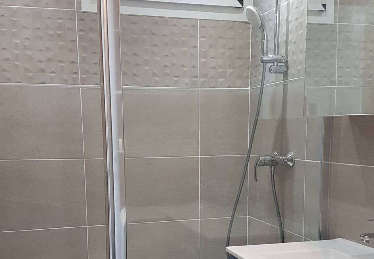 Apartment in La Grande-Motte - Vue mer, t3 pour 6 N33