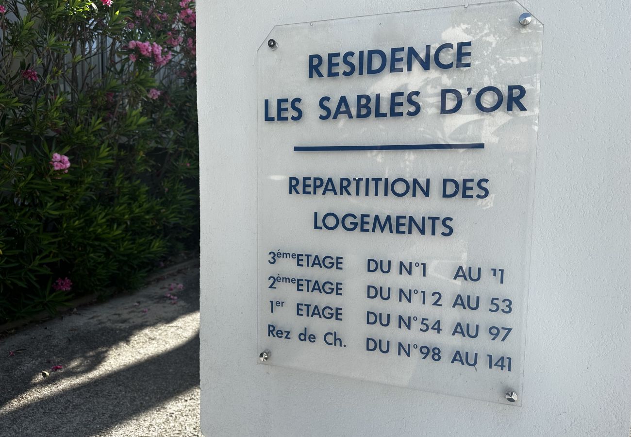 Apartment in La Grande-Motte - Appartement pour 4, piscine et parking N75
