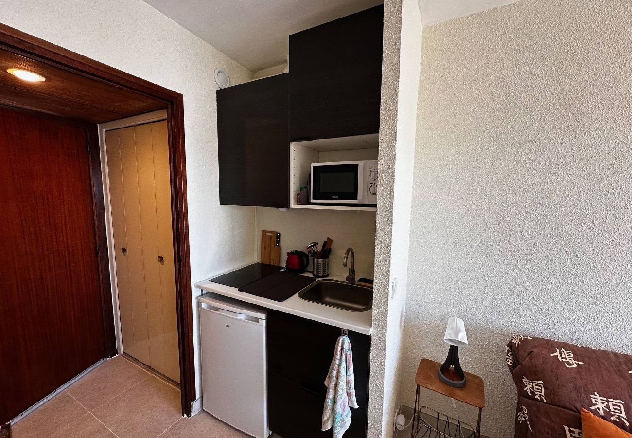 Estudio en La Grande-Motte - Coeur de ville, studio avec parking N73 