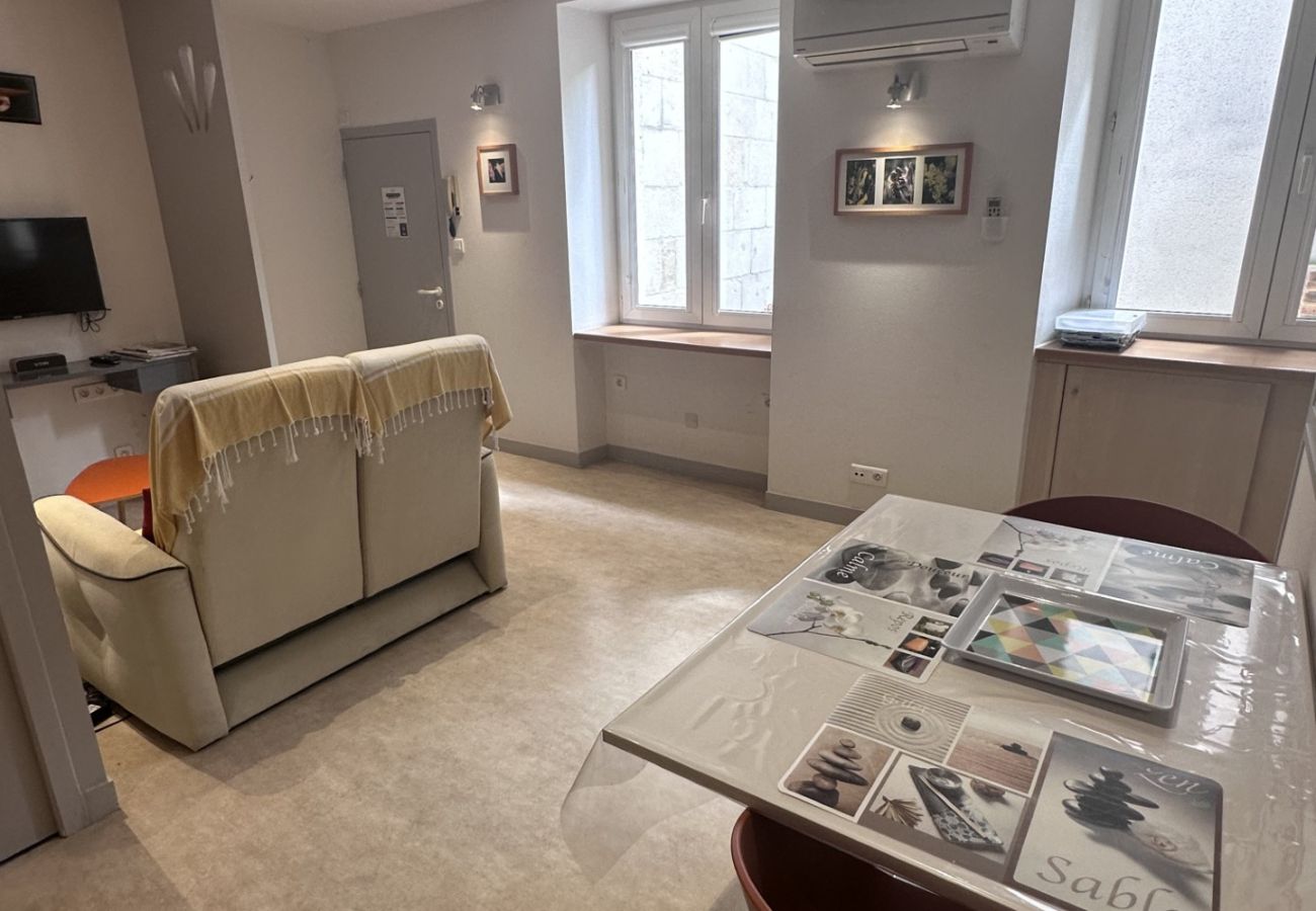 Appartement à La Rochelle - Le Petit Cloutiers, Centre Ville, LR136
