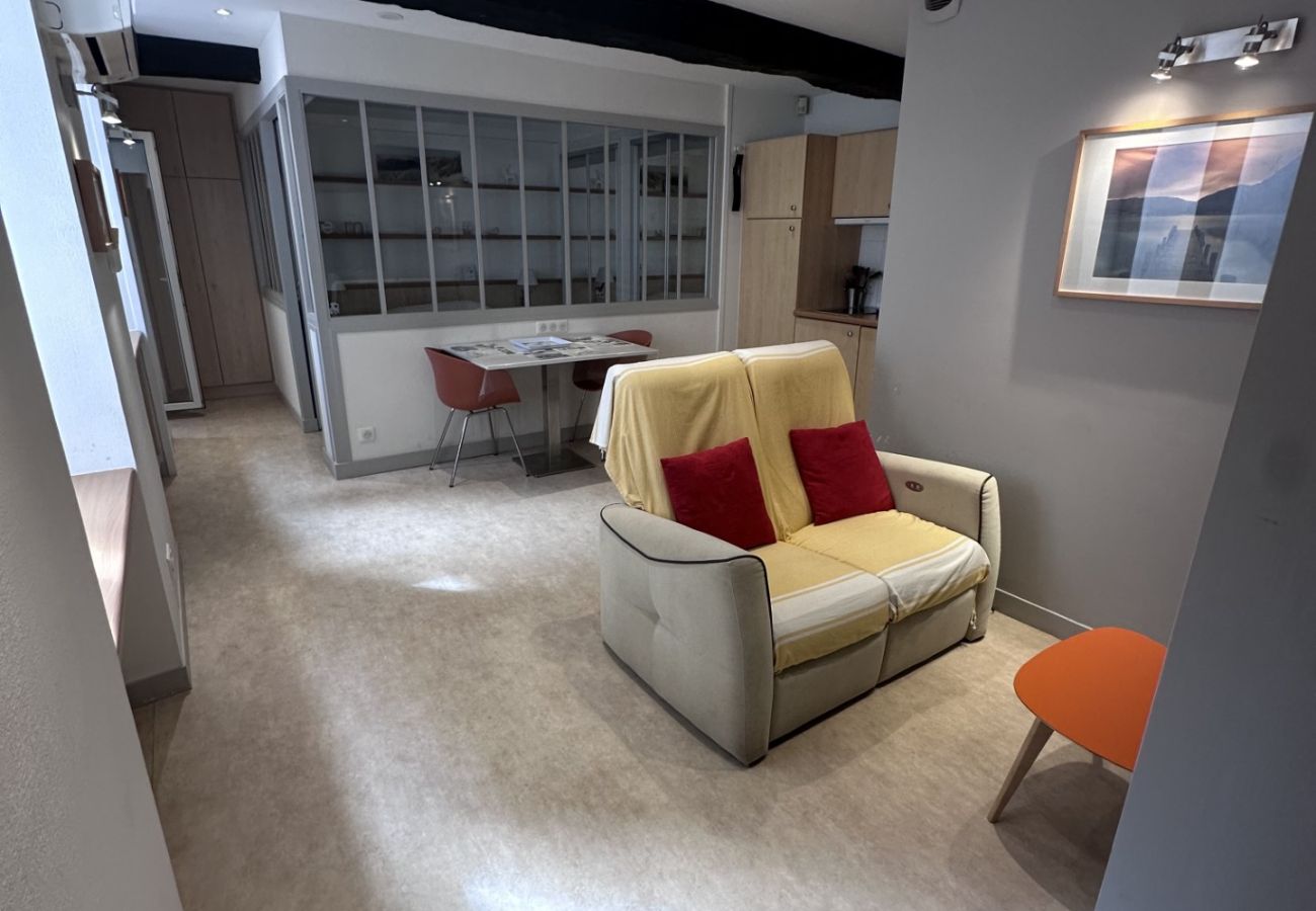 Appartement à La Rochelle - Le Petit Cloutiers, Centre Ville, LR136