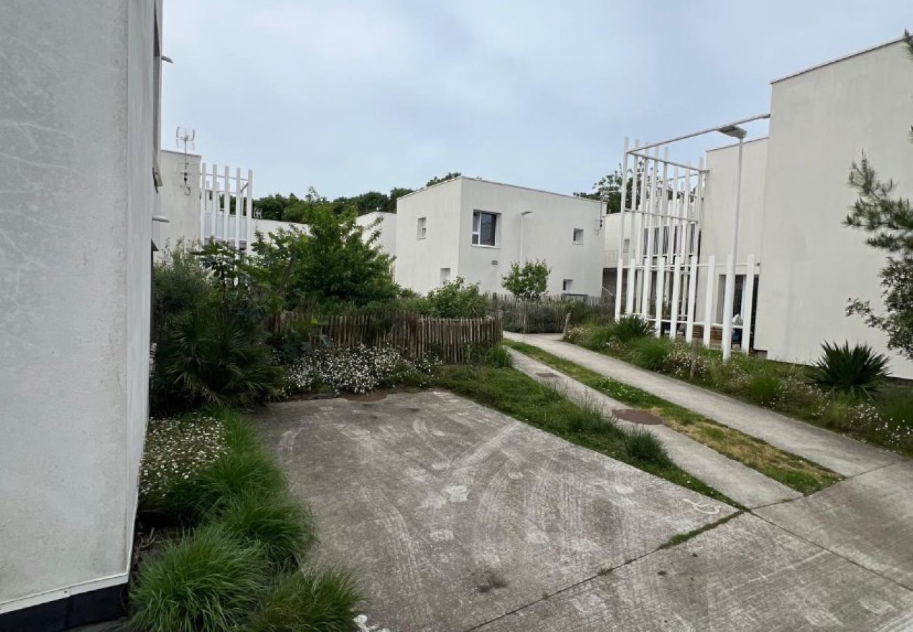 Appartement à La Rochelle - La tour carrée, t2 avec parking
