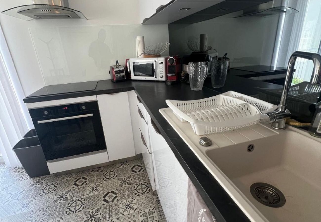 Appartement à La Rochelle - La tour carrée, t2 avec parking