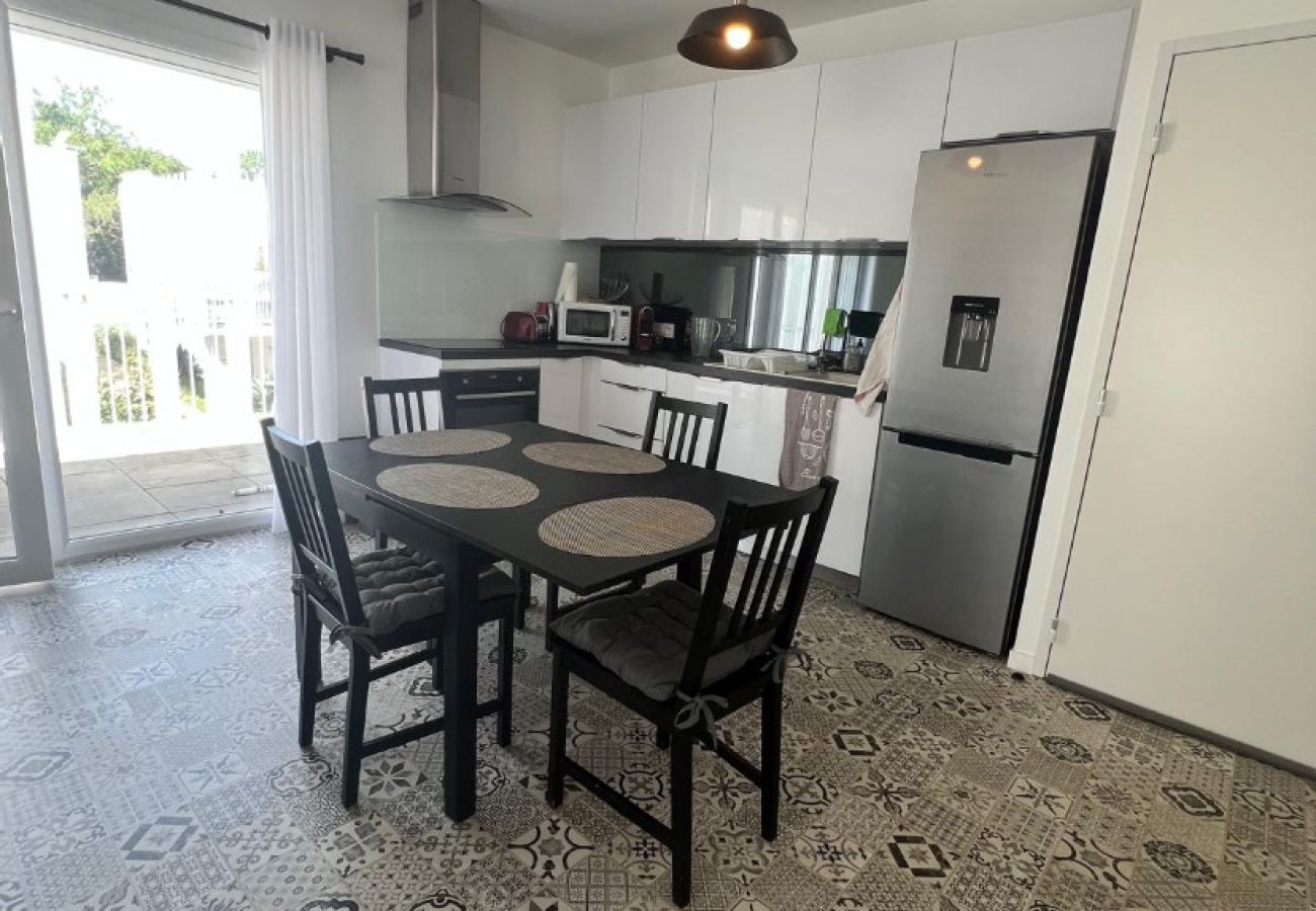 Appartement à La Rochelle - La tour carrée, t2 avec parking