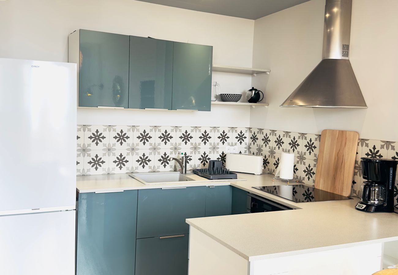 Appartement à La Rochelle - Valin 1, centre ville, face au port, LR105