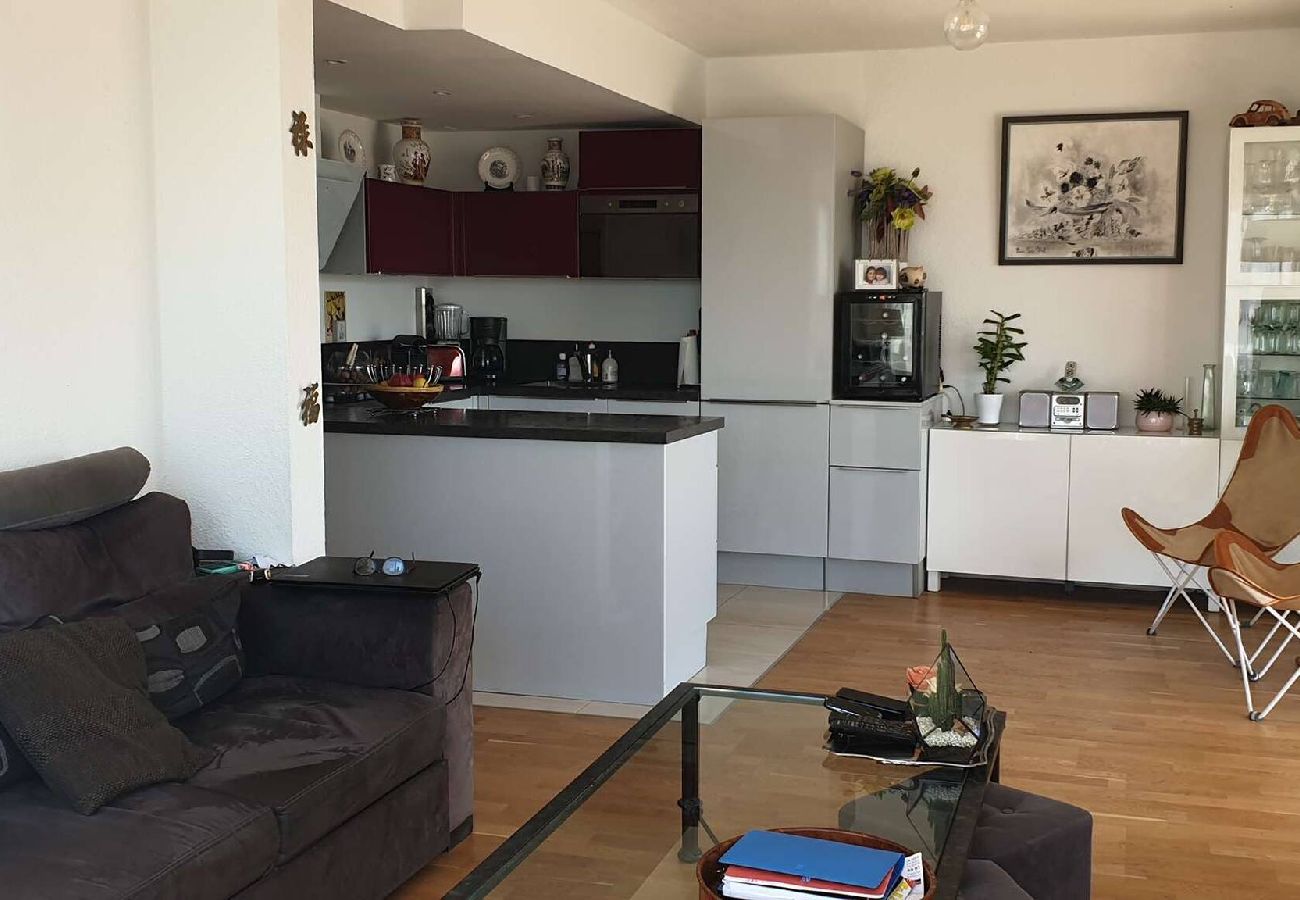 Appartement à La Grande-Motte - Coeur de ville, t2 cabine pour 4 N127
