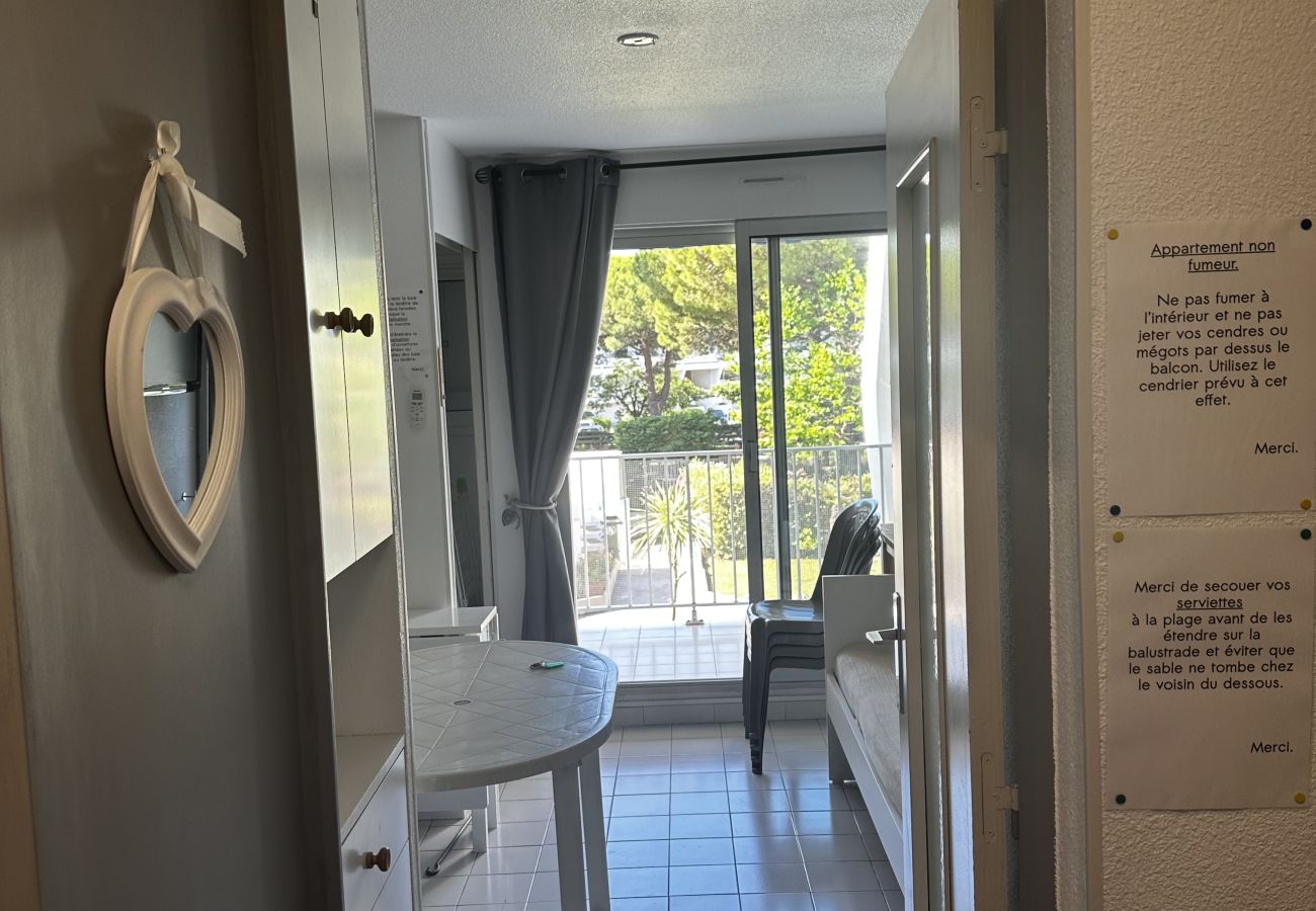 Appartement à La Grande-Motte - Appartement pour 4, piscine et parking N75